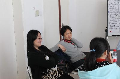 吃瓜黑料
人类学研究所陈赟老师和刘琪老师对同学们的读书心得做点评
